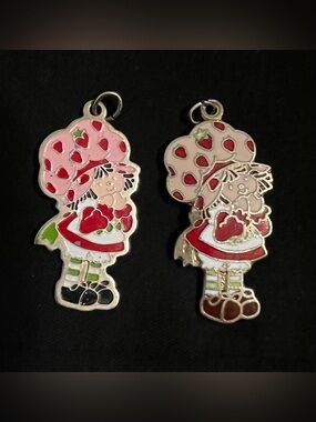 Vintage 1980 Strawberry Shortcake Enamel & Gold Tone Pendant Only Lot Of 2